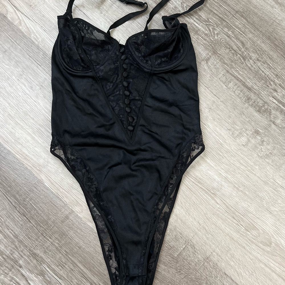Vintage Victoria’s Secret sexy black lace bodysuit 34B gold label
